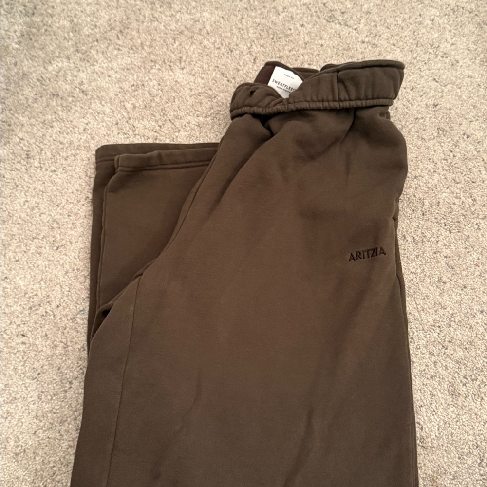 Aritzia Womens Dark green sweatpants